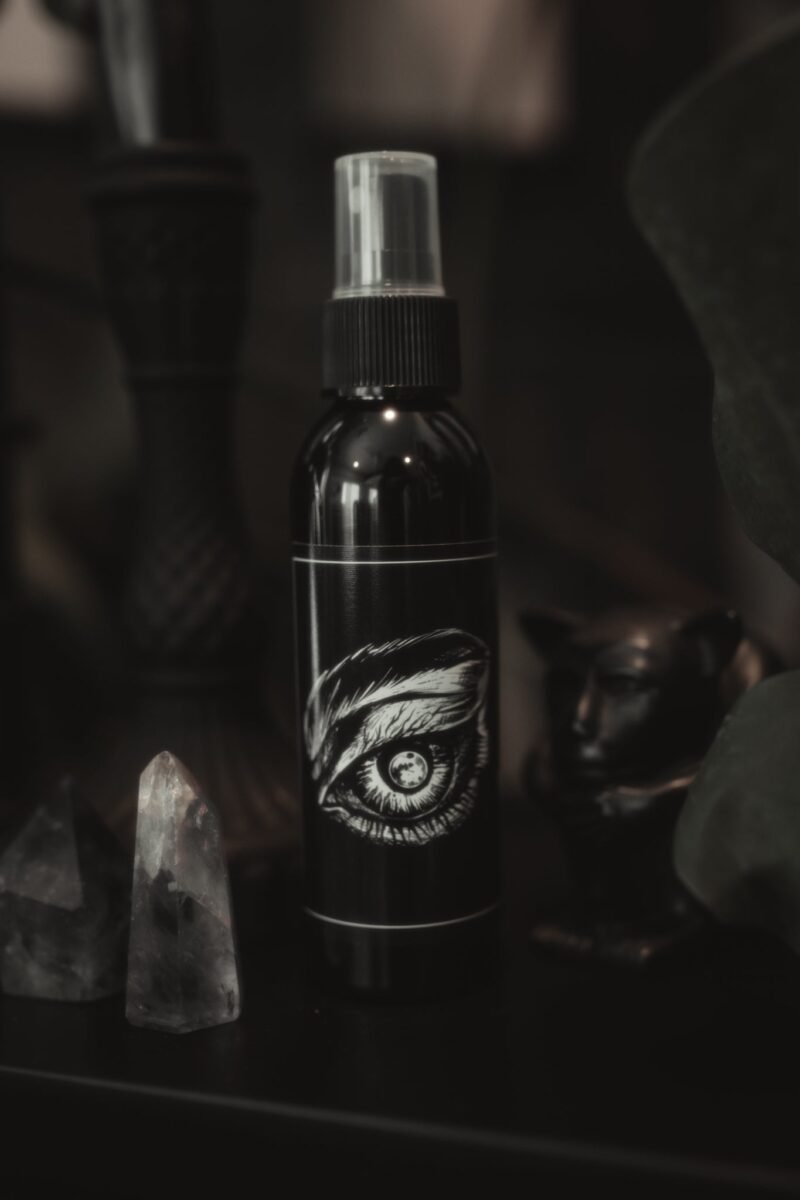 Lycanthrope Room Spray | The Pretty Cult